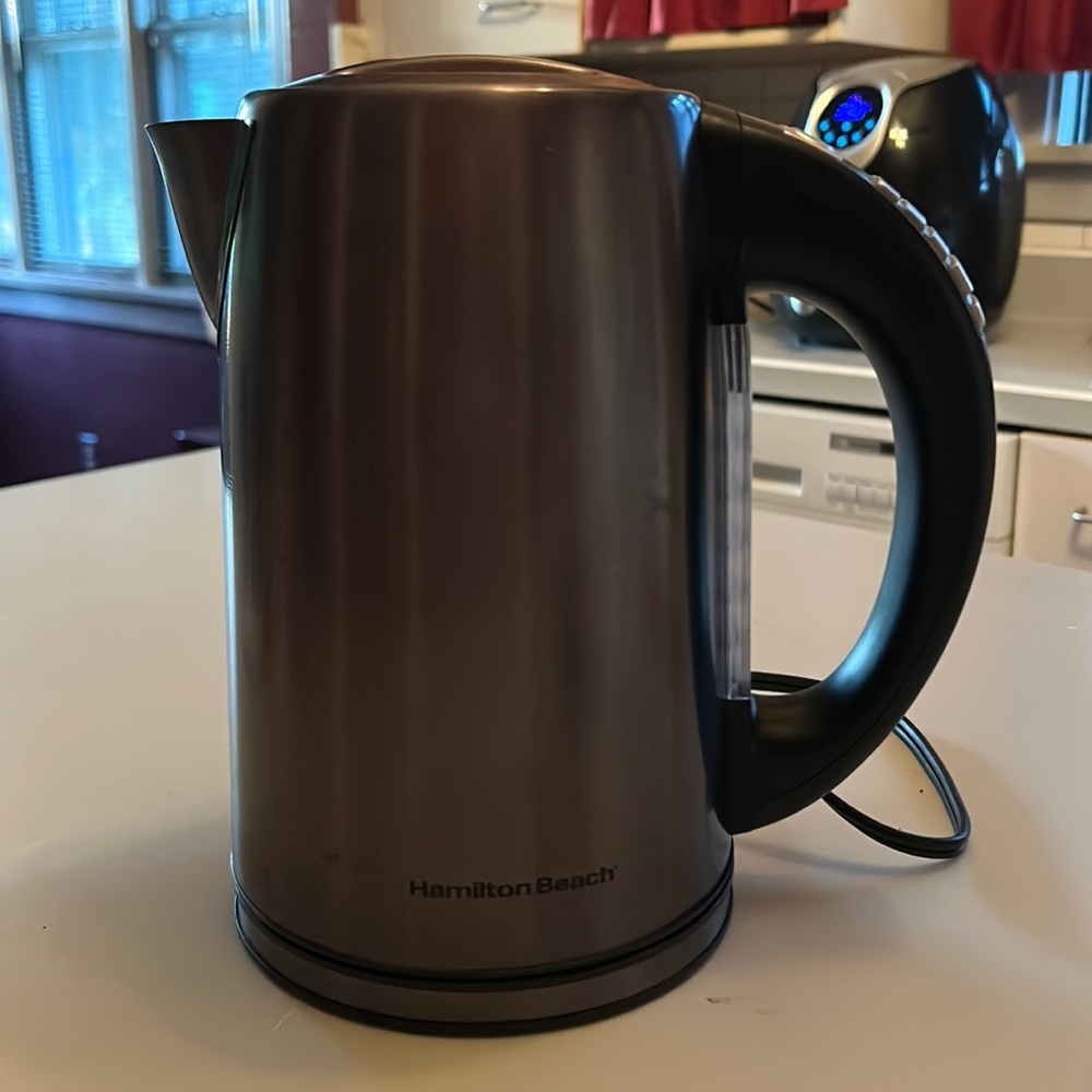 Hamilton Beach 41020C Temperature Control Electric Kettle,1.7 Liter